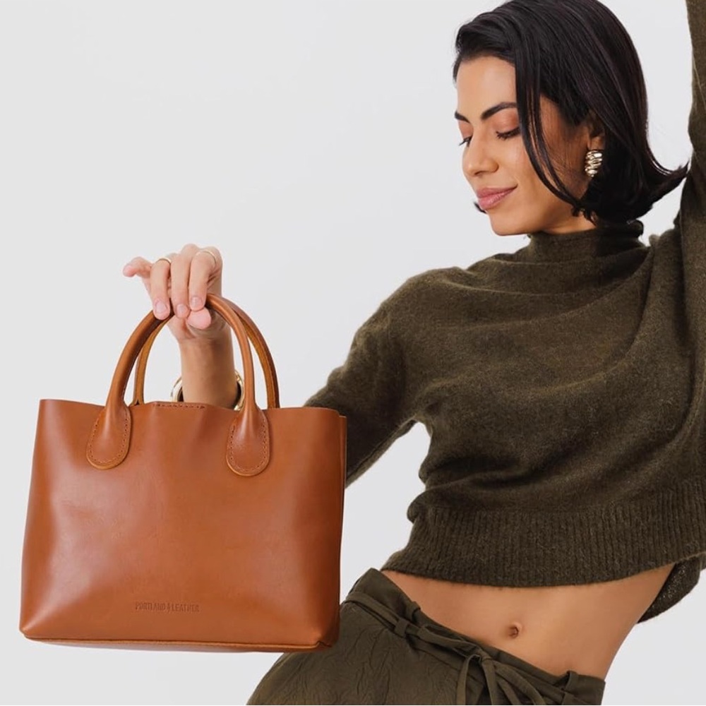 PORTLAND LEATHER, Almost Perfect Raindrop Genuine Leather Crossbody Bag in Honey - Picture 3 of 16